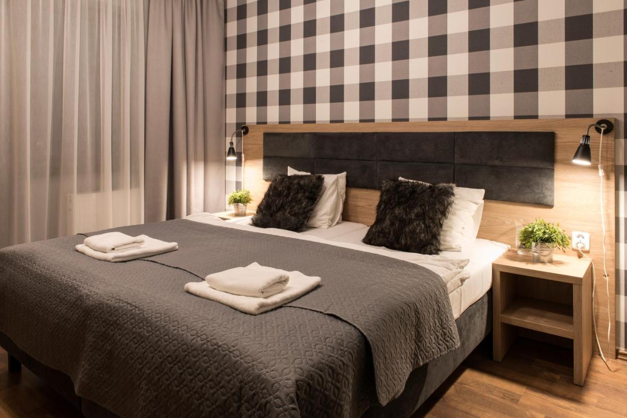 Zlote Gory - Czarna Gora Bed & Breakfast Sienna  Exterior photo